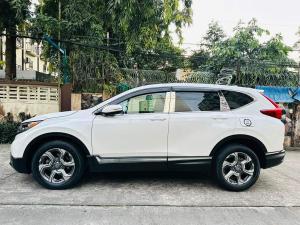 2017-honda-cr-v-used-car-online-car-sale-ad-yangon-myanmar