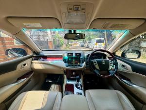 2010-toyota-crown-royal-saloon-online-car-sale-ad-yangon-myanmar