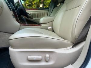 2004-toyota-crown-royal-saloon-used-car-online-car-sale-ad-yangon-myanmar