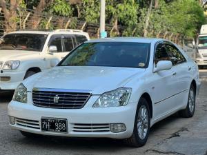 Toyota Crown Royal Saloon 2004 Used Car Car Sale Myanmar