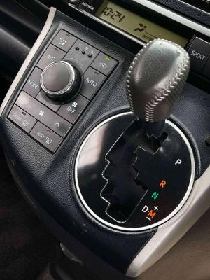 2009-toyota-wish-s-package-used-car-online-car-sale-ad-yangon-myanmar