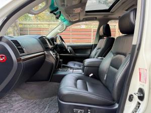 2010-toyota-land-cruiser-zx-used-car-online-car-sale-ad-yangon-myanmar