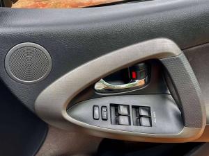 2011-toyota-vanguard-g-grade-used-car-online-car-sale-ad-yangon-myanmar