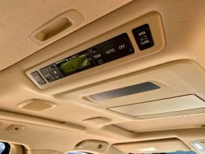 2012-toyota-alphard-gl-package-used-car-online-car-sale-ad-yangon-myanmar