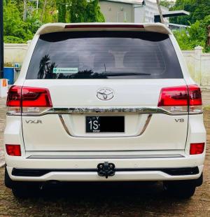 2017 toyota land cruiser vx-r used car online car sale ad - 4, yangon, myanmar
