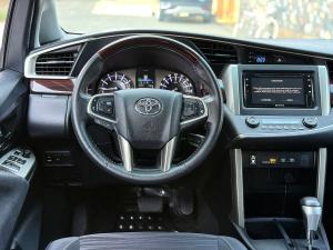 2019-toyota-innova-used-car-online-car-sale-ad-yangon-myanmar