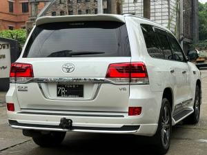 2020-toyota-land-cruiser-grand-touring-used-car-online-car-sale-ad-yangon-myanmar