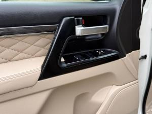 2020-toyota-land-cruiser-grand-touring-used-car-online-car-sale-ad-yangon-myanmar