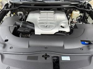 2021-lexus-lx-570-kuro-used-car-online-car-sale-ad-yangon-myanmar